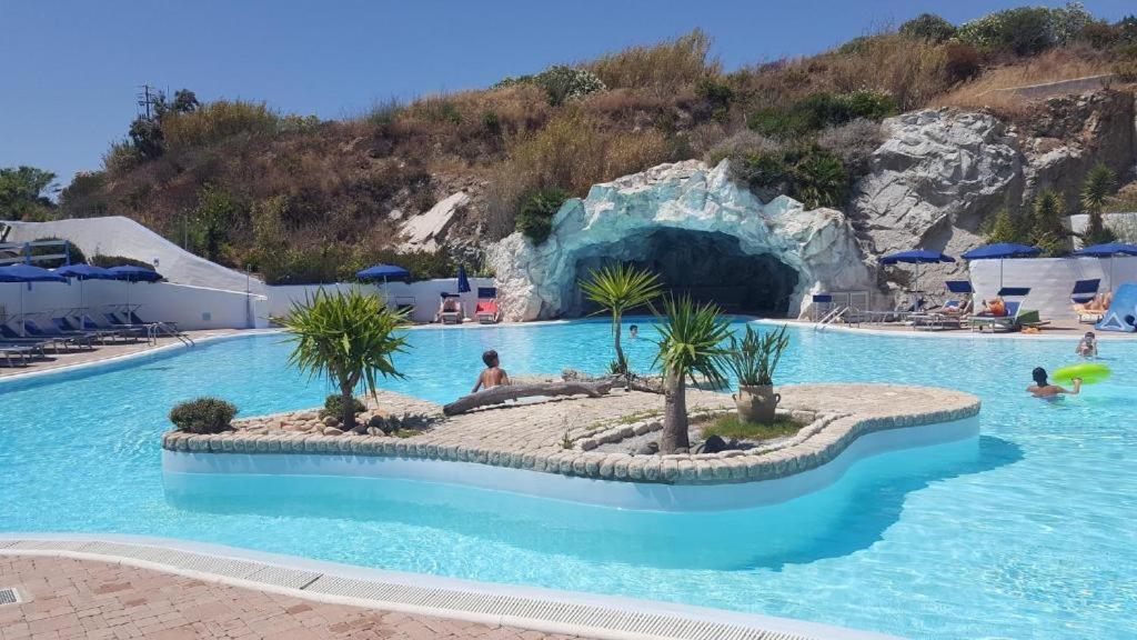 Vigna Marina Apartments سانتا تيريزا غالّورا المظهر الخارجي الصورة